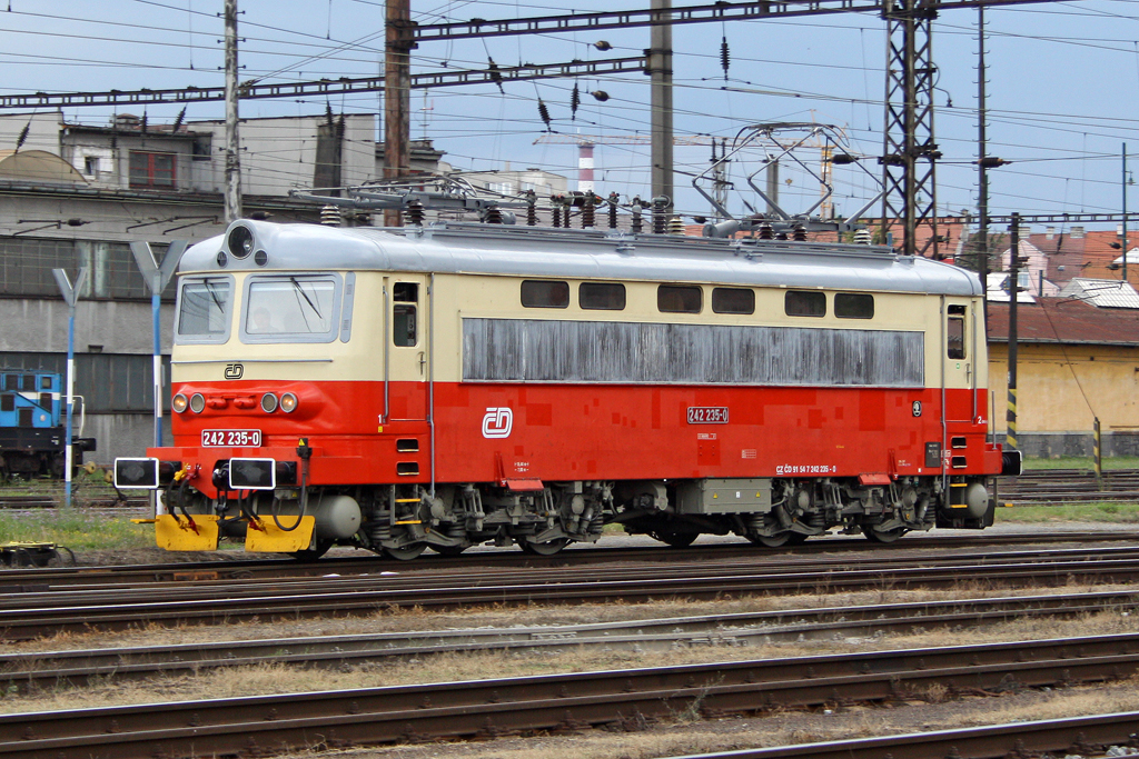 Die 242 235-0 in Pilsen am 05,08,10