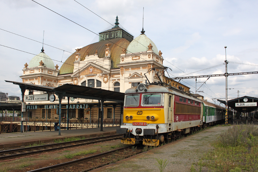 Die 242 256-6 in Pilsen am 05,08,10