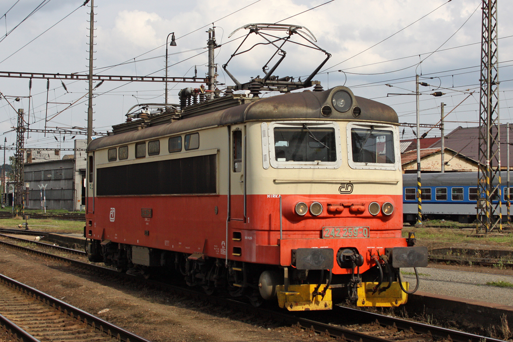 Die 242 259-0 in Pilsen am 05,08,10