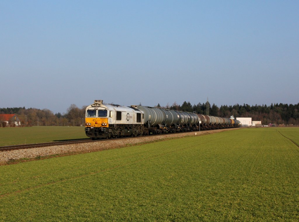 Die 247 059 mit einem Kesselzug am 22.03.2013 unterwegs bei Alttting.