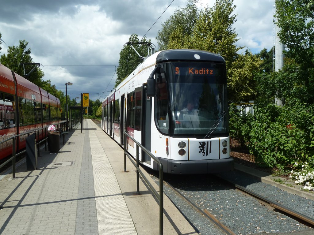 Die 2619 stand als Linie 9 nach Kaditz an der Endhaltestelle in Prohlis. 19.06.2011