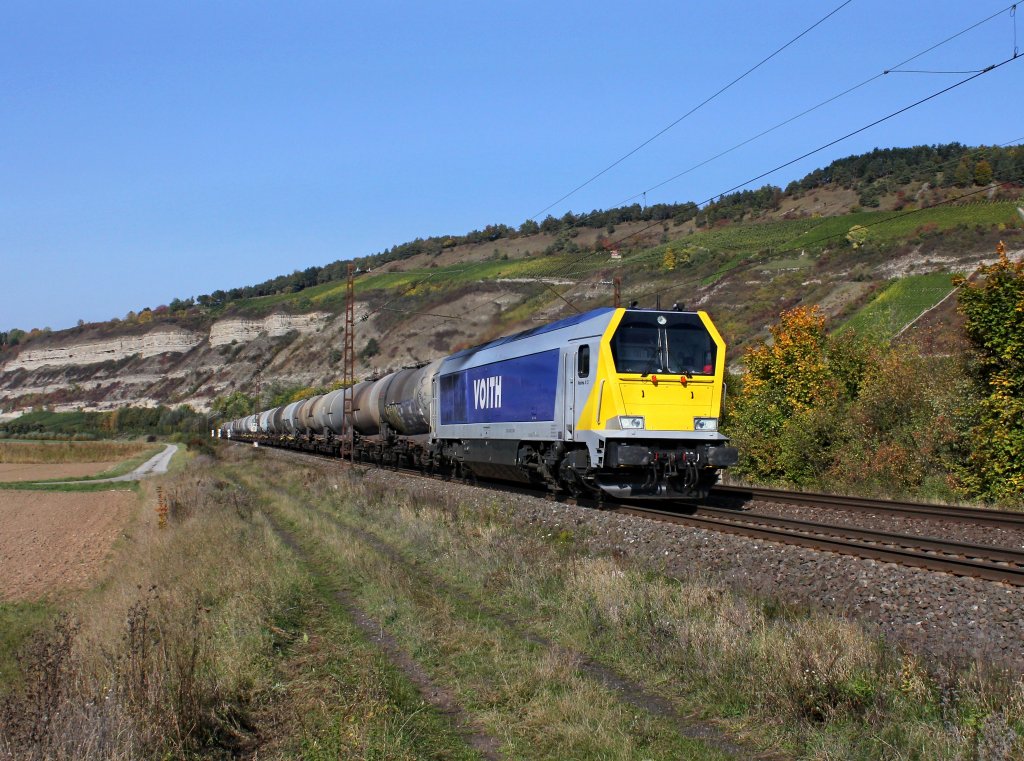 Die 264 003 mit einem Kesselzug am 11.10.2012 unterwegs bei Thngersheim.
