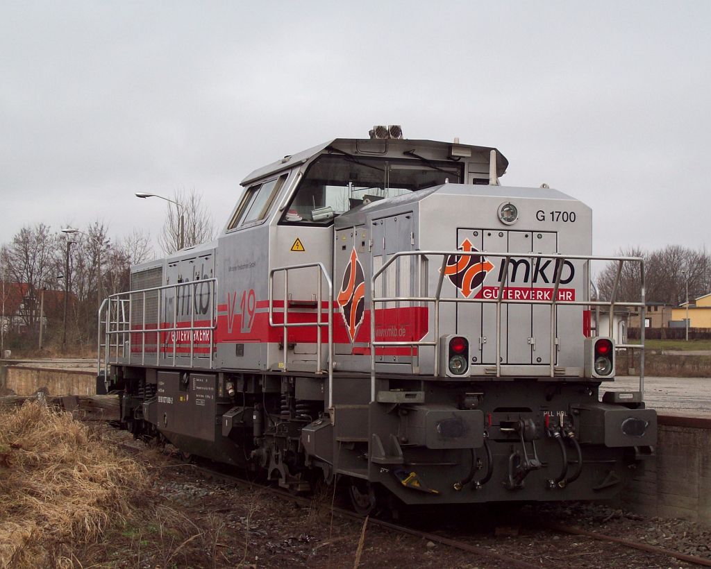 Die 277 808-2 der MKB (Mindener Kreisbahnen GmbH) steht am 21.01.2011 in Angermnde