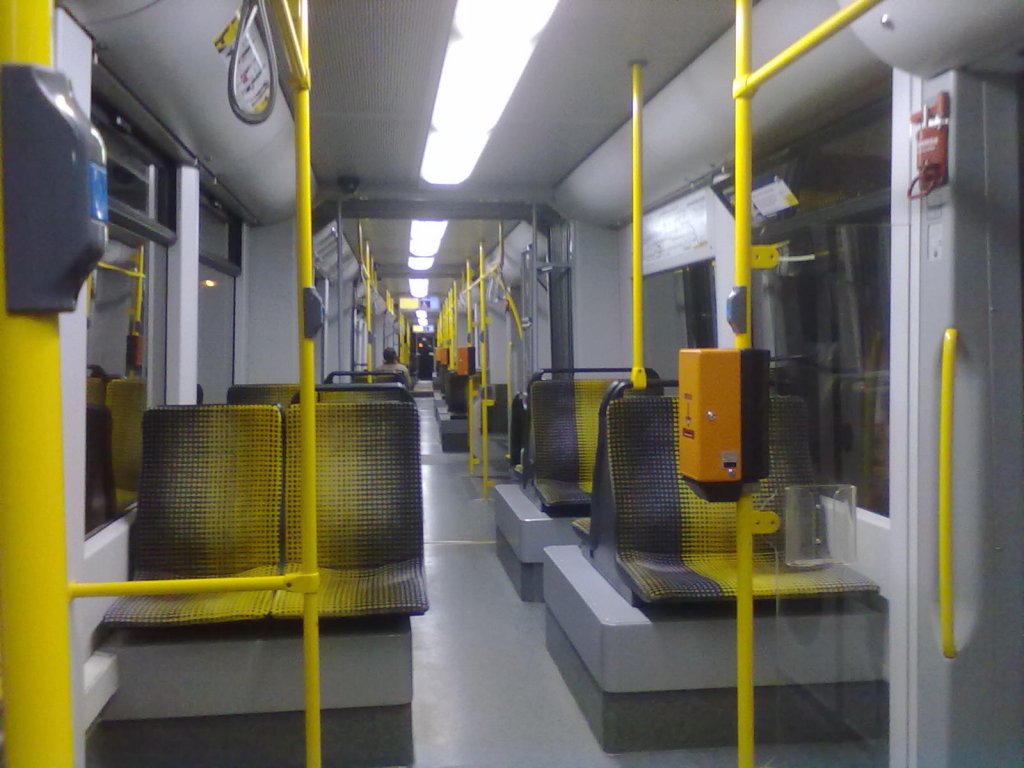 Die 2827 auf der Linie 3 Richtung Wilder Mann mal von Innen. Aufnahme: 11.05.2010