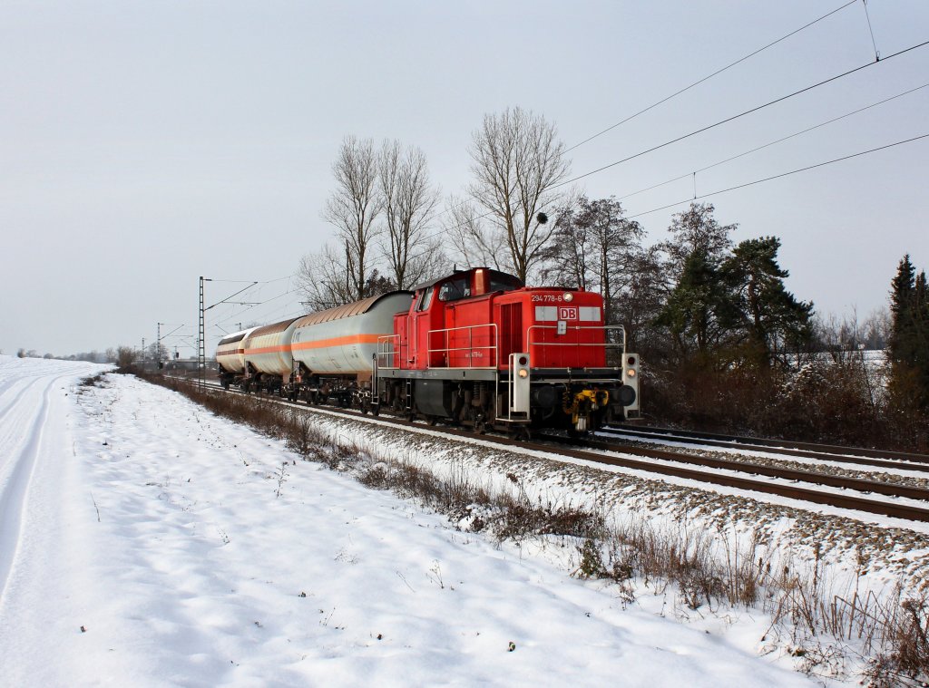 Die 294 778 mit der bergabe nach Pleinting am 12.12.2012 unterwegs bei Langenisarhofen.