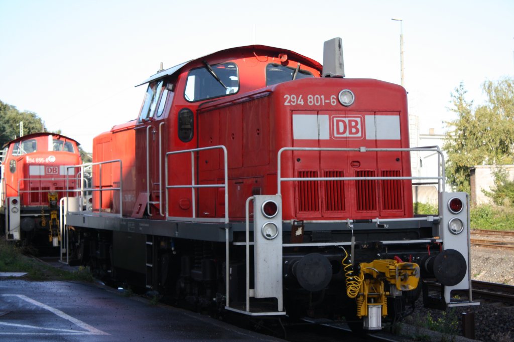 Die 294 801-6 stand am 25.09.2010 in Stolberg Hbf abgestellt.