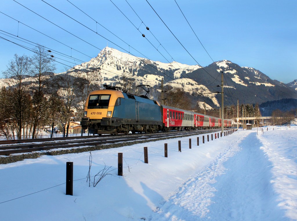 Die 470 008 mit einem REX am 26.01.2013 unterwegs bei Kitzbhel Schwarzsee.