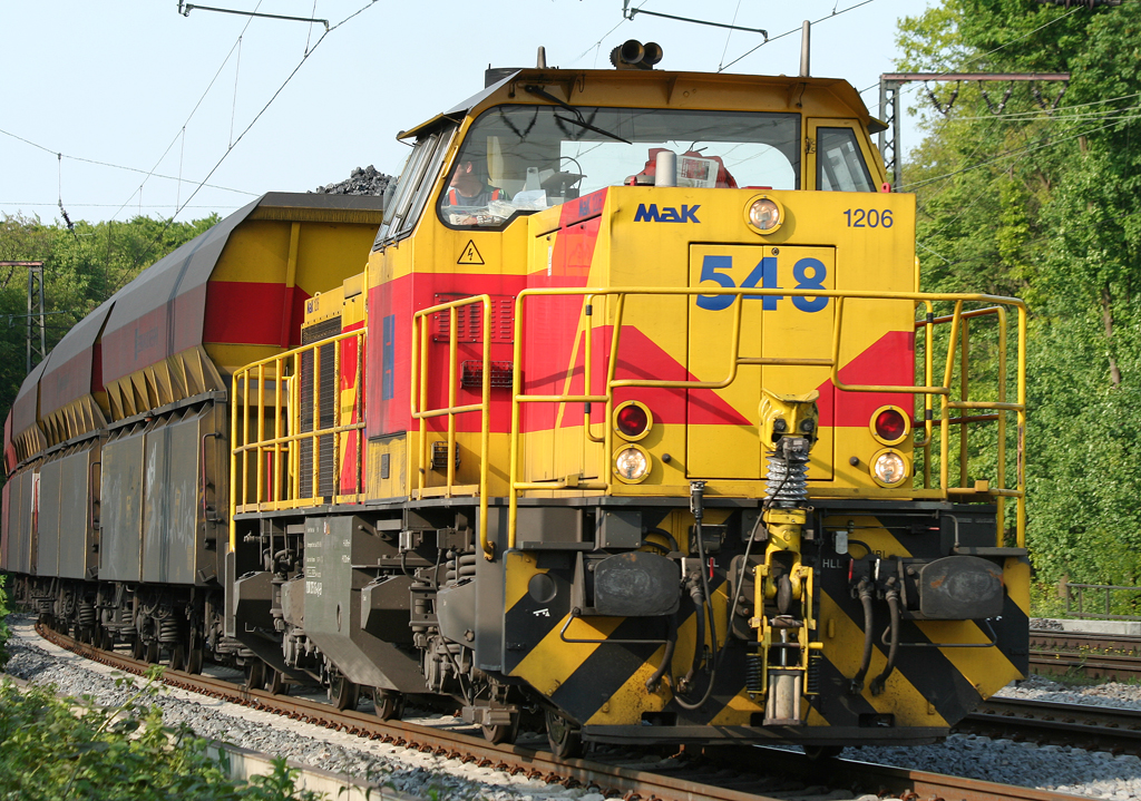 Die 548 der E&H durchfhrt Duisburg Neudorf am 20.05.2010