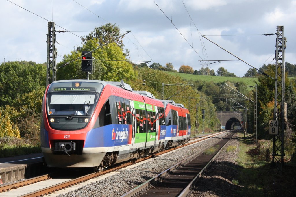 Die 643 202 fuhr am 25.09.2010 mit einer weiteren 643 in Eilendorf ein.