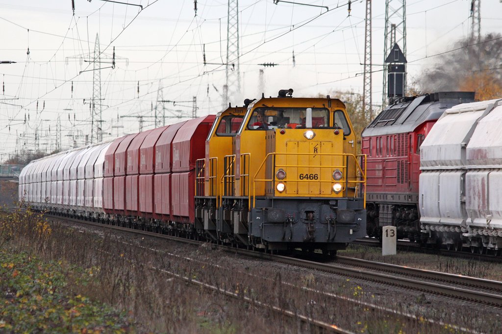 Die 6466 von Railion NL in Ratingen Lintorf , am 13,11,09
