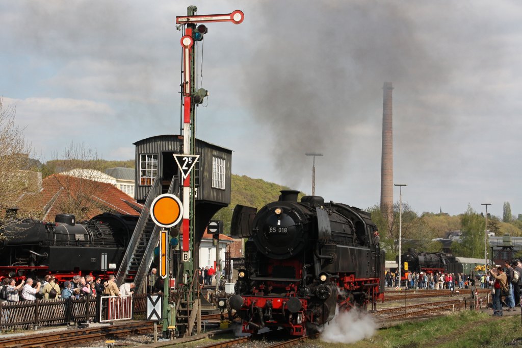 Die 65 018 der SSN machte am 16.4.11 Fhrerstandsmitfahrten in Bochum-Dahlhausen.