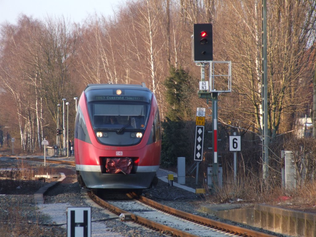 Die Baumbergebahn von Mnster nach Coesfeld fhrt in den Bahnhof Coesfeld ein. 21.02.2011