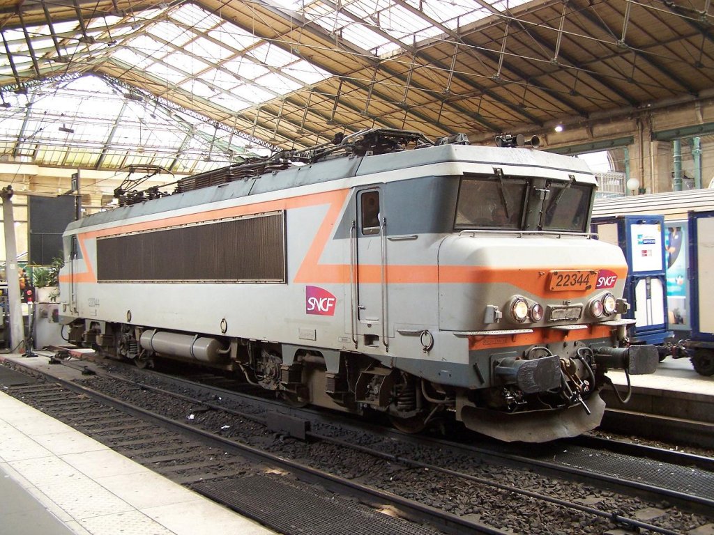 Die BB 22344 im Bahnhof Paris-Nord am 04/10/10.