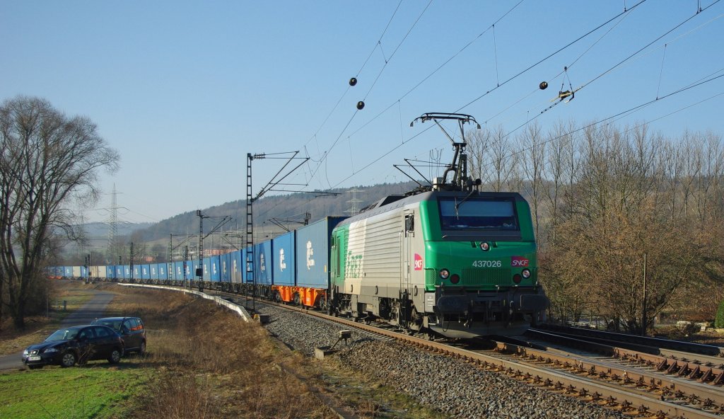  Die blaue Wand  kam am Morgen des 29.01.0211 auch wieder in Richtung Norden durch. Diesmal bespannt von FRET 437026. Aufgenommen in Mecklar.