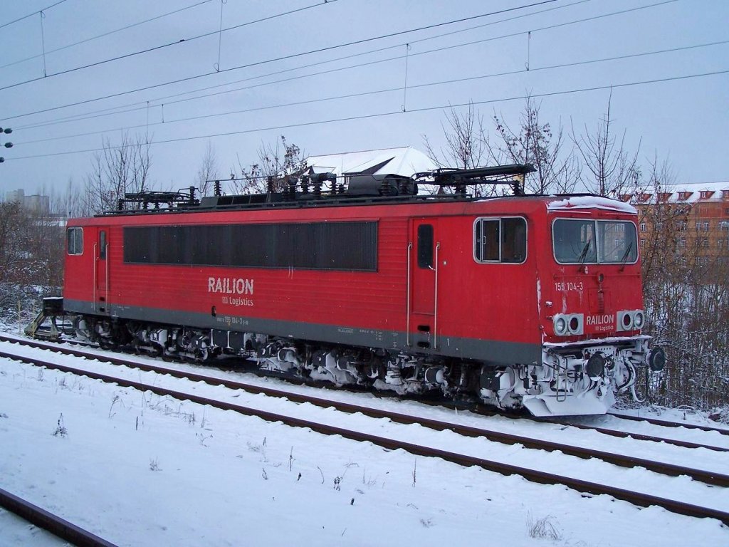 Die BR 155 104 war heute in Kehl abgestellt (18/12/10).