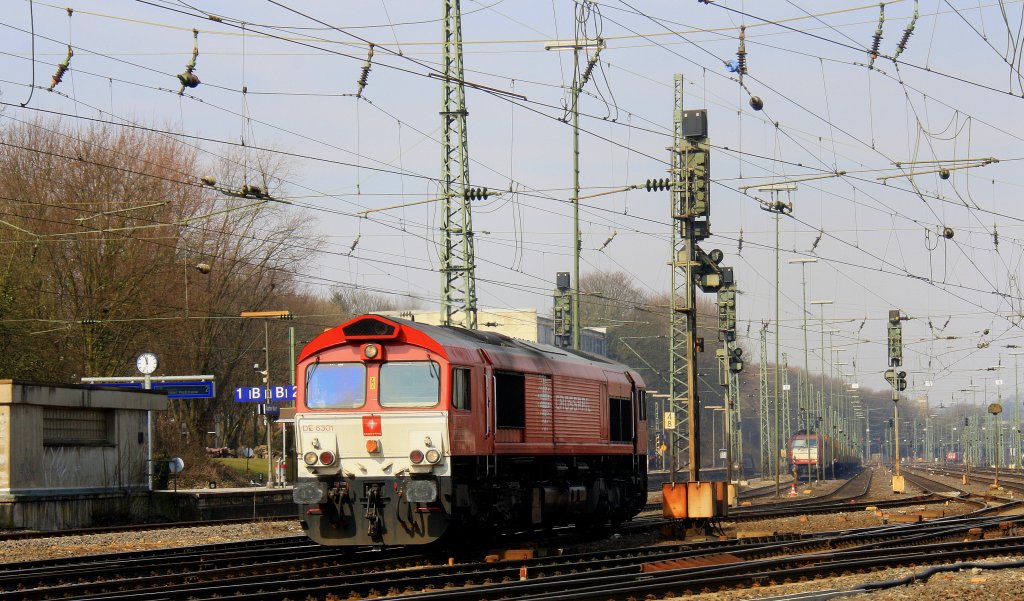 Die Class 66 DE6301  Debora  von Crossrail fhrt als Lokzug aus Aachen-West nach Montzen(B) bei Sonnenschein am 1.4.2013.