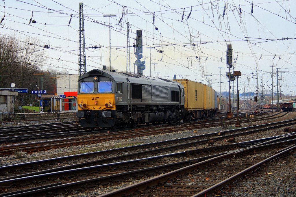Die Class 66 DE6302  von DLC Railways fhrt mit einem MSC Containerzug von Aachen-West nach Antwerpen-Berendrecht(B).
11.12.2011