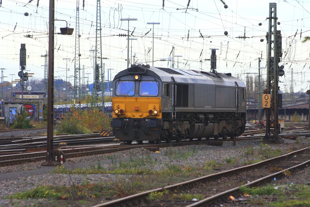 Die Class 66 DE6307 von DLC Railways rangiert in Aachen-West.
5.11.2011