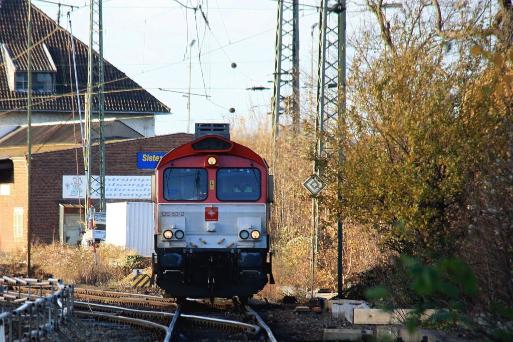 Die Class 66 DE6312  Alix  von Crossrail rangiert in Aachen-West bei netten Novemberwetter am 25.11.2012.