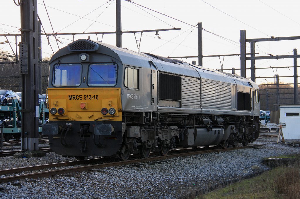 Die Class 66 MRCE 513-10 von DLC Railways steht abgstellt in Montzen-Gare(B) am 15.1.2012.
