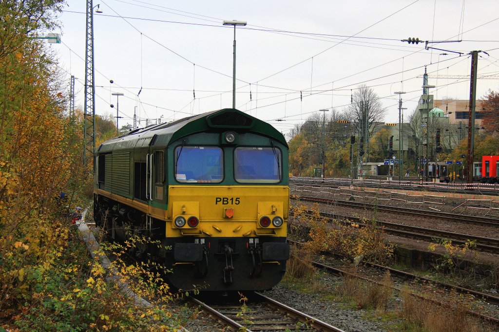 Die Class 66 PB15 von Railtraxx BVBA steht in Aachen-West an der Laderamdepe bei Wolken am 17.11.2012.