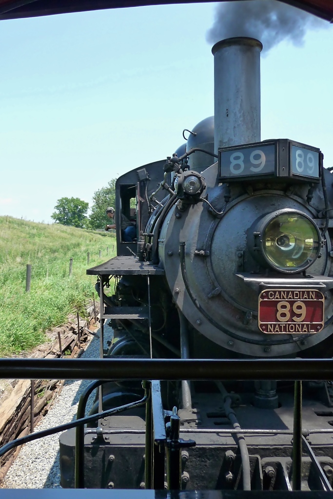 Die CN 89 der Strasburg Railroad irgendwo auf dem Weg nach Paradise, PA (02.06.09).