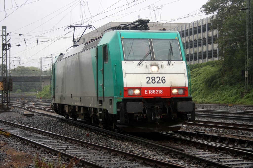 Die Cobra 2826 kommt als Lokzug aus Belgien und fhrt in Aachen-West ein.
Regenwetter.
13.7.2011