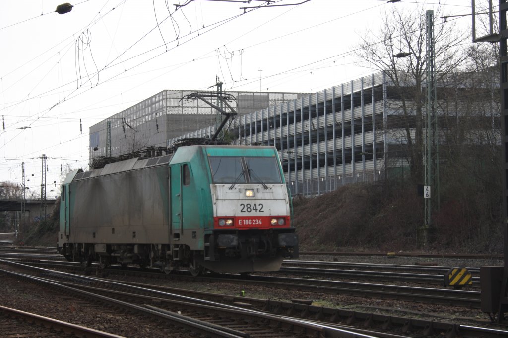 Die Cobra 2842 rangiert in Aachen-West.
13.2.2011