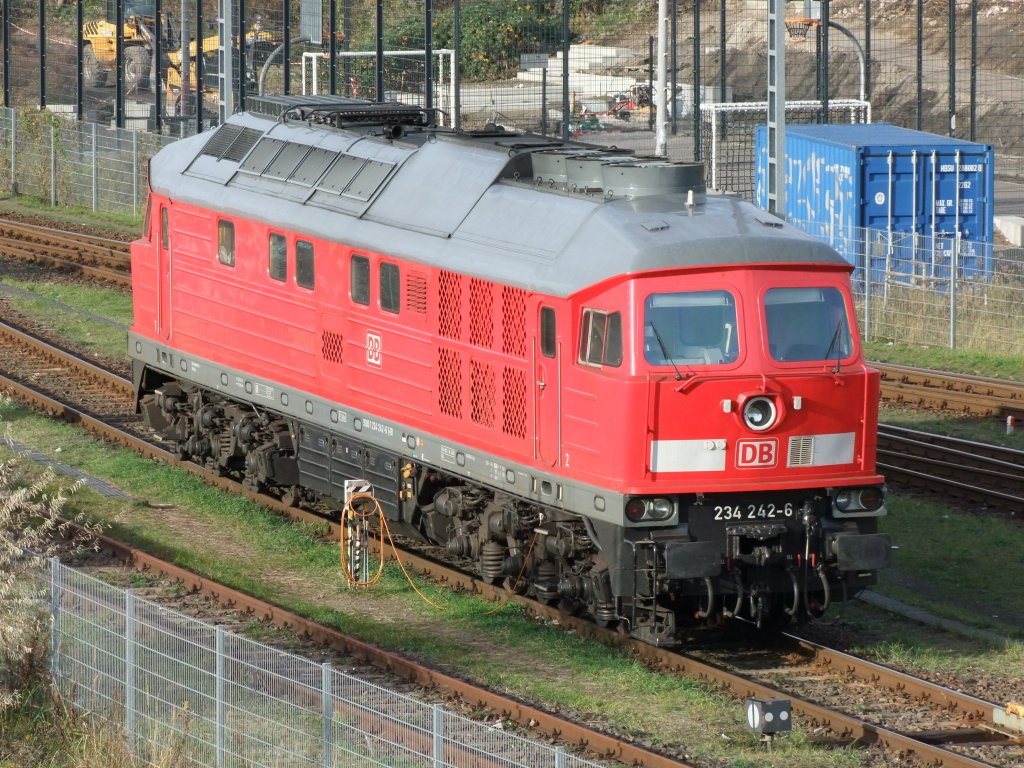 Die DB 234 243 6 gesehen am 15.11.2010 von der Brcke Warschauer Str.