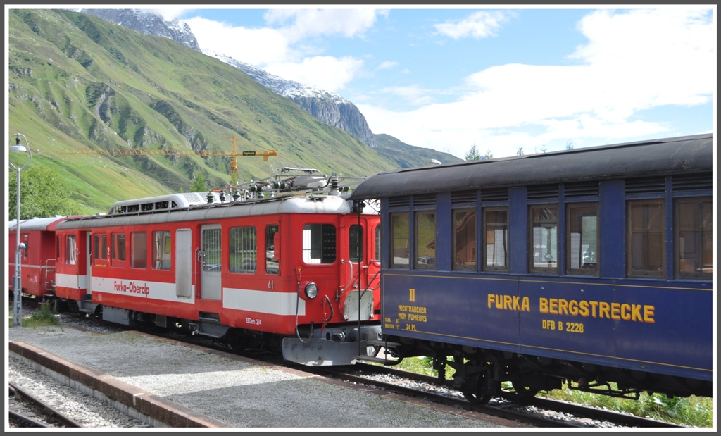 Die DFB verfgt nicht nur ber Dampfloks, sondern auch ber einige Dieselfahrzeuge und in Realp steht dieser ehemalige FO BDeh 2/4 41. Wo wird der fahren ohne Fahrleitung? (21.07.2011)