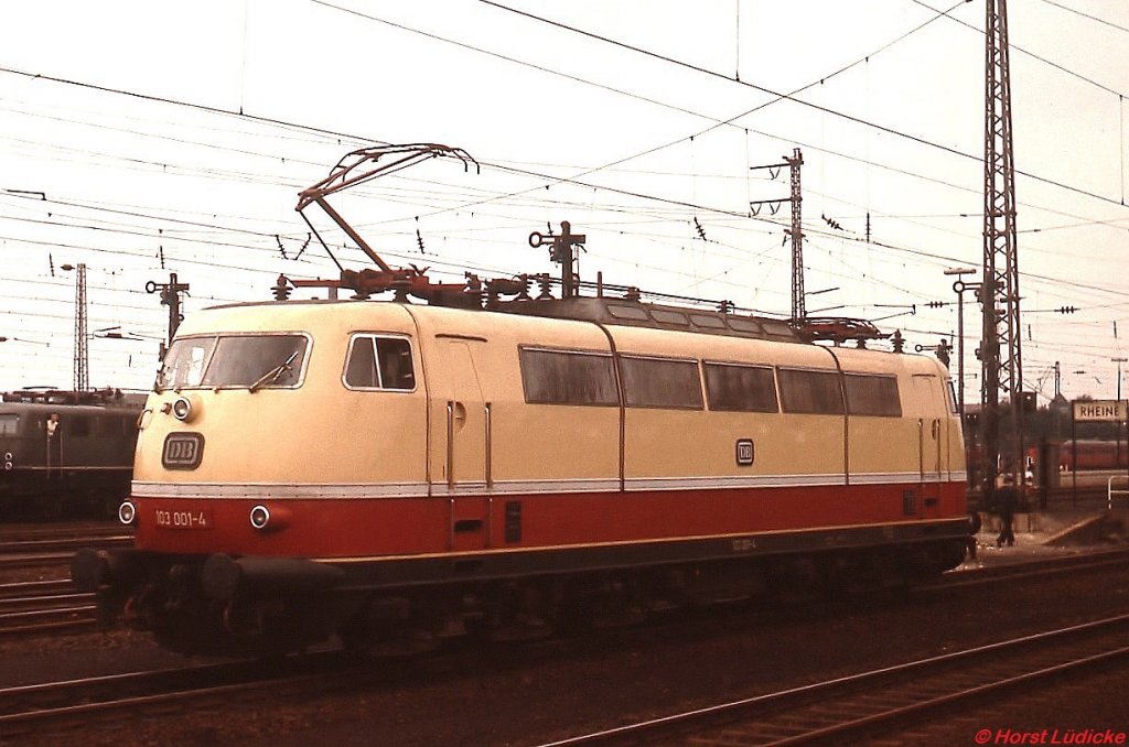 Die E 03-Vorserienlok 103 001-4 kam anllich der DB-Feiern zum Dampflok-Abschied am 10./11.09.1977 mit einem Sonderzug nach Rheine