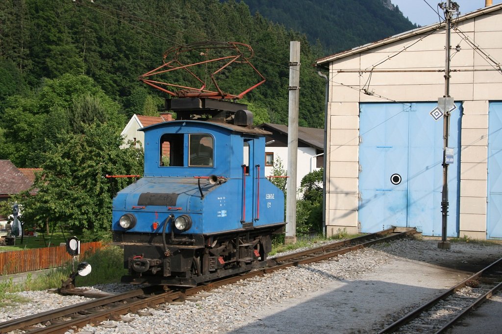 Die E2 (Baujahr1913) steht am 2.06.2007 vor dem Lokschuppen in Mixnitz Landesbahn und wartet auf neue Aufgaben.