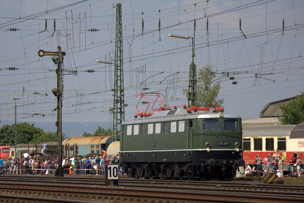 Die E50 091 am 21.05.2011 in Koblenz Ltzel.