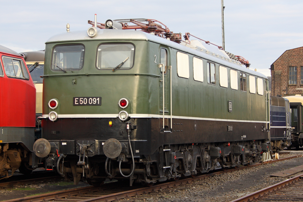 Die E50 091 im DB Museum Koblenz-Ltzel am 05,04,10