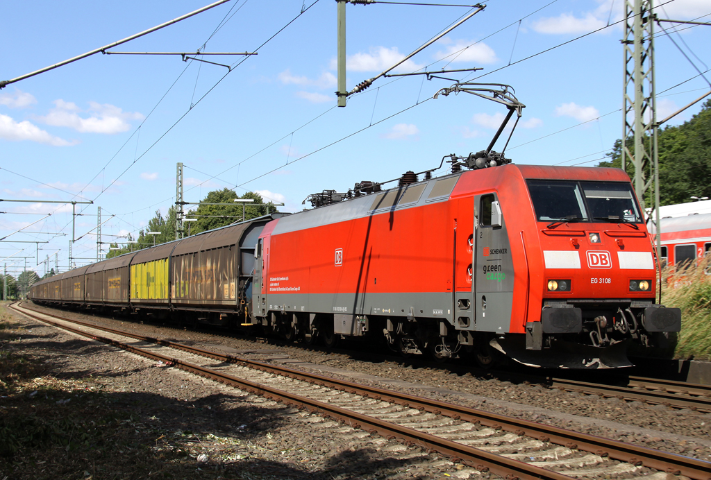 Die EG 3108 zieht einen langen Gz durch Pinneberg am 12.08.2012