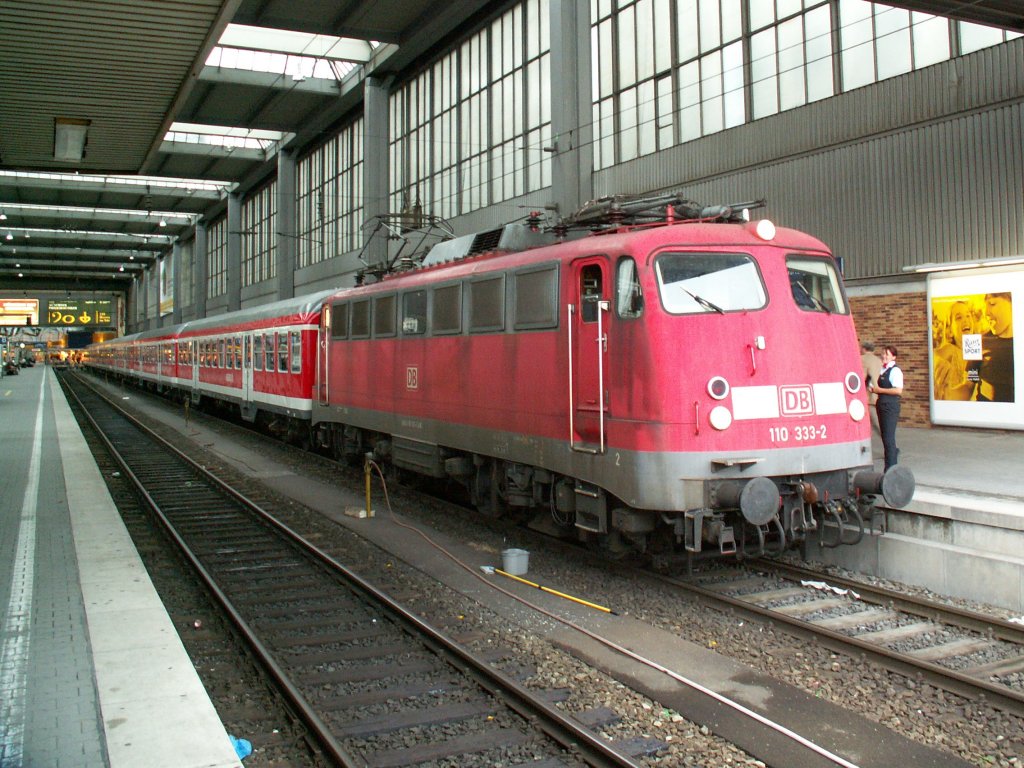 Die ehemals Trierer 110 333 am 23.7.2010 in Mnchen.