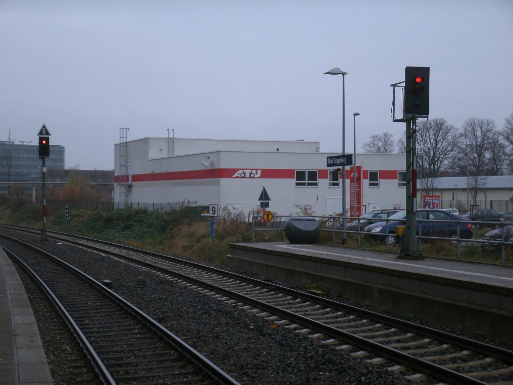 Die einzigen Ausfahrsignale in Bad Segeberg in Richtung Neumnster am 18.November 2012.