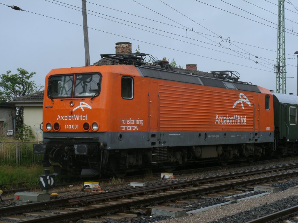 Die EKO Trans Lok 143 001 am 07.Juli 2012 in Bergen/Rgen.