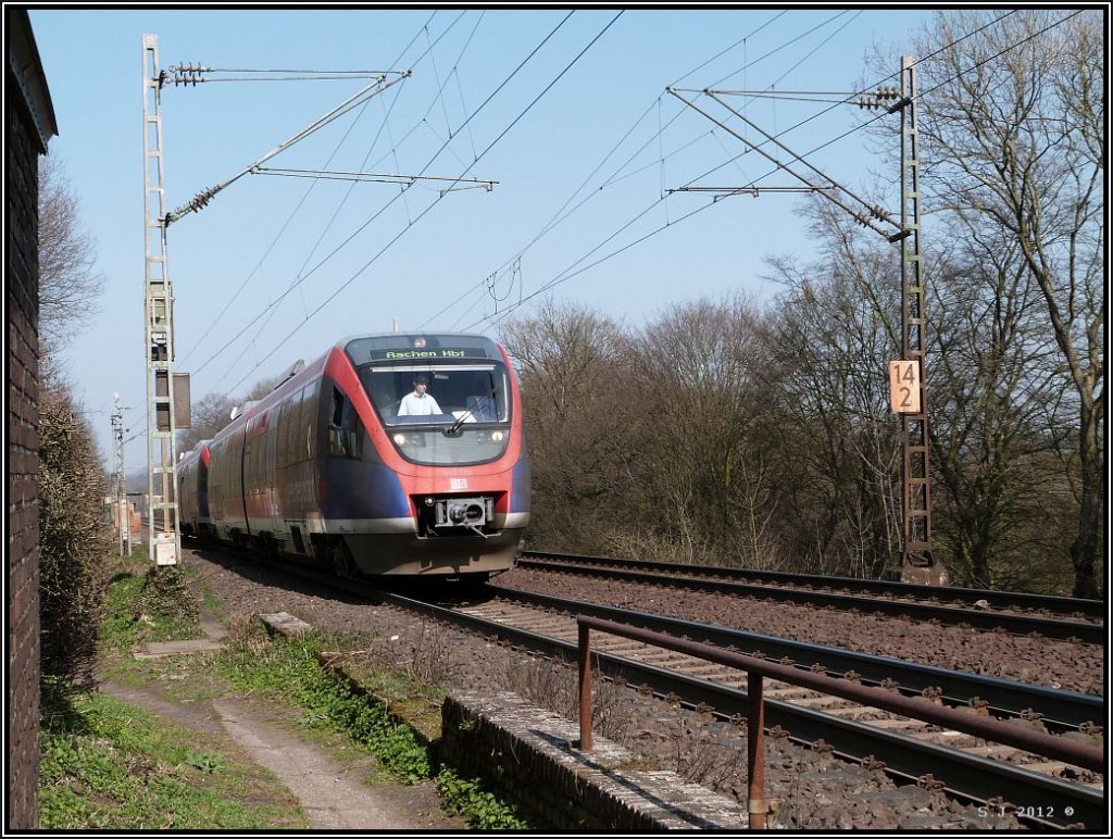 Die Euregiobahn im Focus. Auf ihren Weg hinauf nach Kohlscheid,im Wurmtal,Mrz 2012.