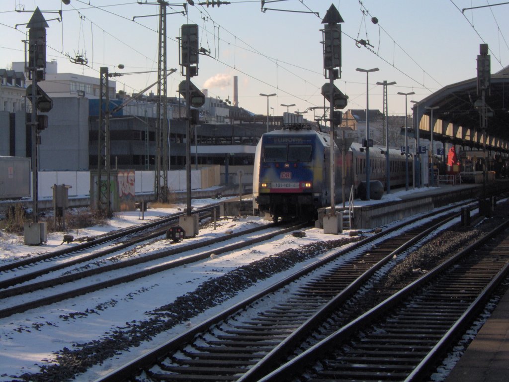 Die Europa-Lok(BR101) im Bonner HBF.16.2.10.