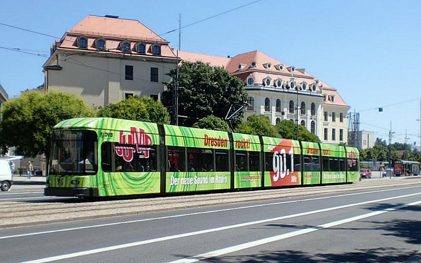 Die Jump-Bahn fuhr 2009 am Pirnaischen Platz los in Richtung Leutewitz.
