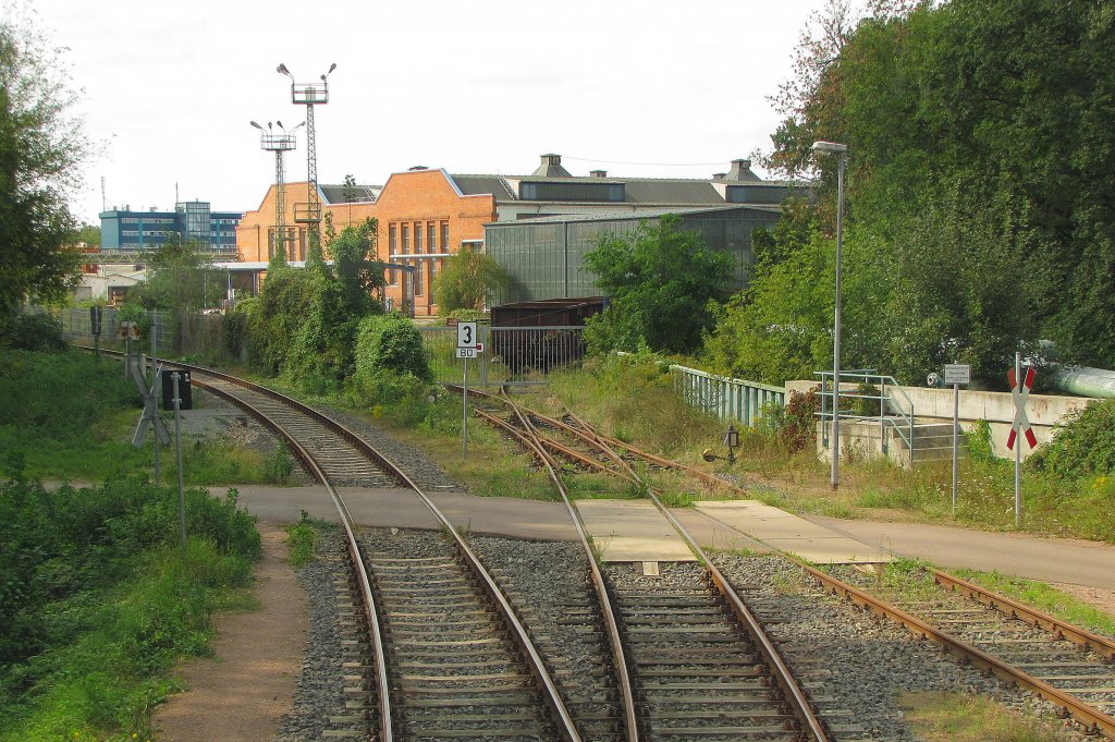 Die KBS 257 mit dem Anschluss der Fahrzeugtechnik Dessau in Dessau; 14.09.2011