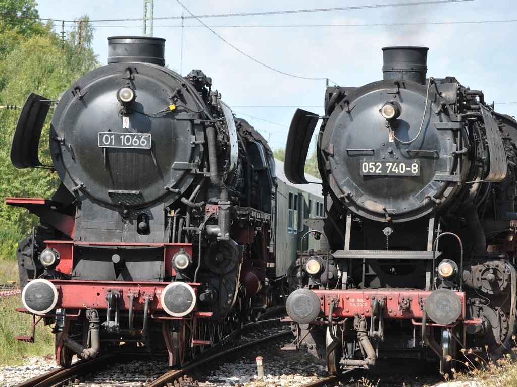 Die Ladies und Stars des Dampflokfests der UEF am 11.9.2010 in Amstetten zum Jubilum 175 Jahre Eisenbahn. 