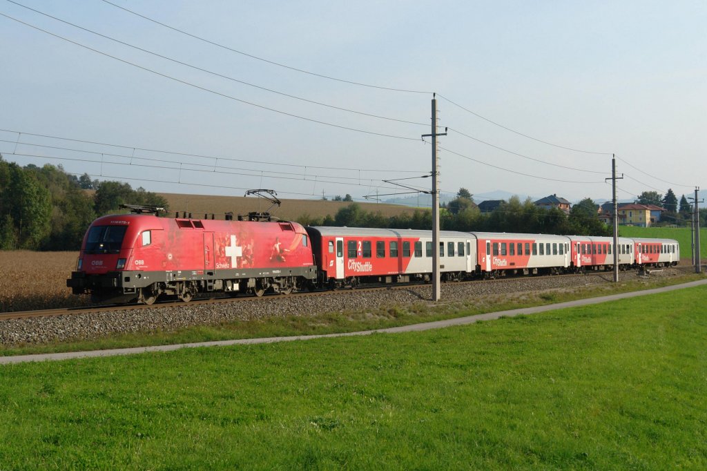 Die letzte Fahrt von 1116 075  EM Schweiz  war am 27.09.2009 mit einem REX nach Linz hier bei Kirchdorf an der Krems.