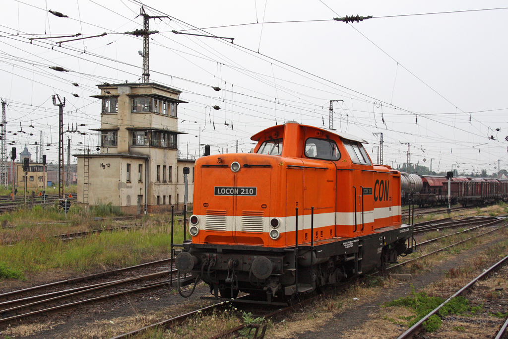 Die Locon 210 (212 275-2) in Halle (Saale) am 05,07,10