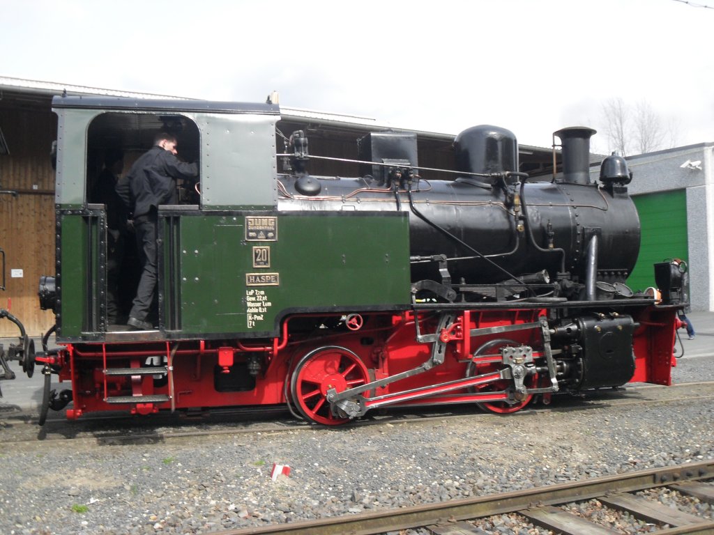 Die Lok 20  Haspe  von Jung im Jungental errichtet macht schon viele Jahre ihren Museumsdienst auf der Selfkantbahn.