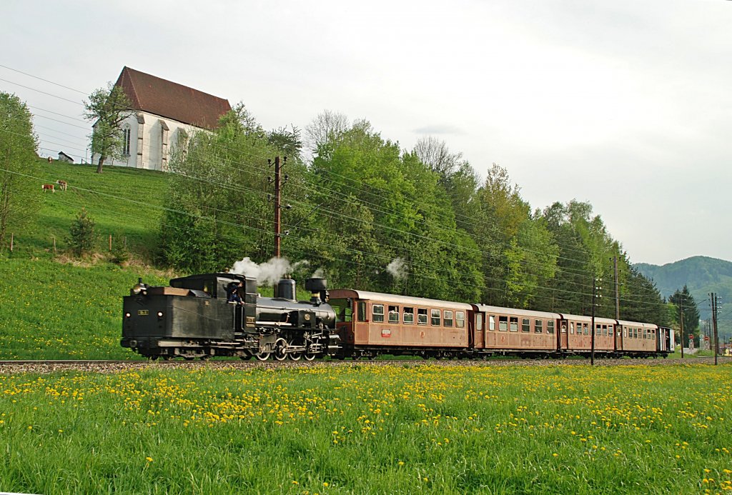 Die Mh.6 mit dem Panoramic 760 am 2.Mai bei der Andreaskirche ohne Turm (!) zwischen Kirchberg und Tradigist.