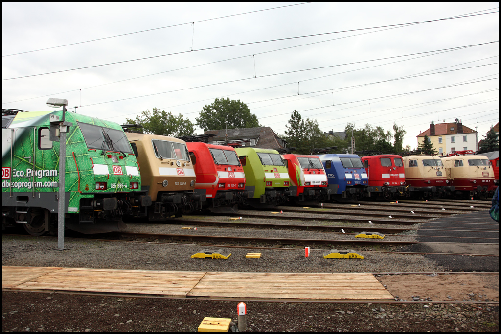 Die moderne SCHENKER Traktion. Versammelt an der Drehscheibe des BW Osnabrck. (19.09.2010)