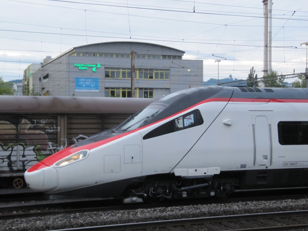 Die Nase des ICN-Pinocchio, ETR 610 14, Bern Weyermannshaus,10.09.2010