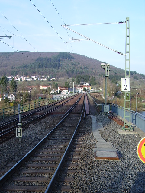 Die Neckarbrcke in Neckargemnd am 15.03.11